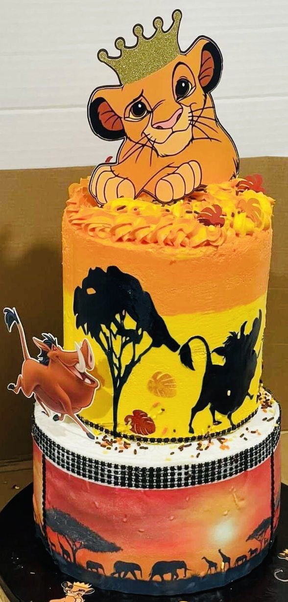 2 Tier Chocolate and Vanilla Lion King Cake With Buttercream Frosting