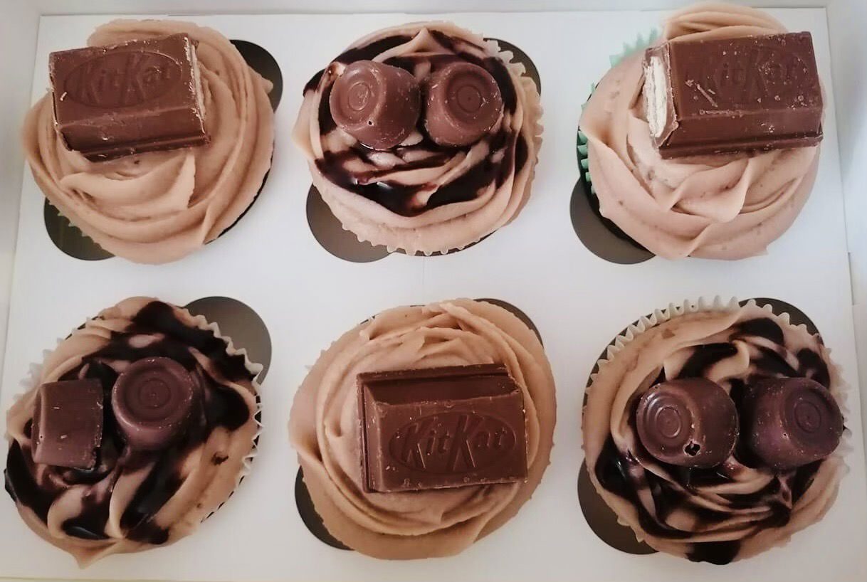 Chocolate Kit Kat and Rolo’s Cupcakes