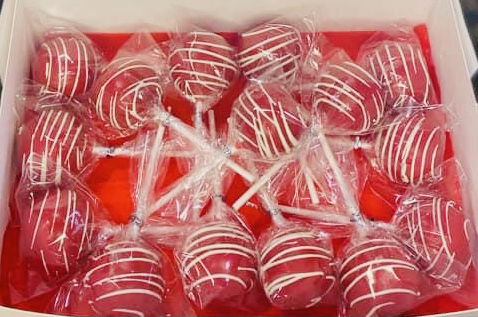 Valentine’s Day Cake Pops