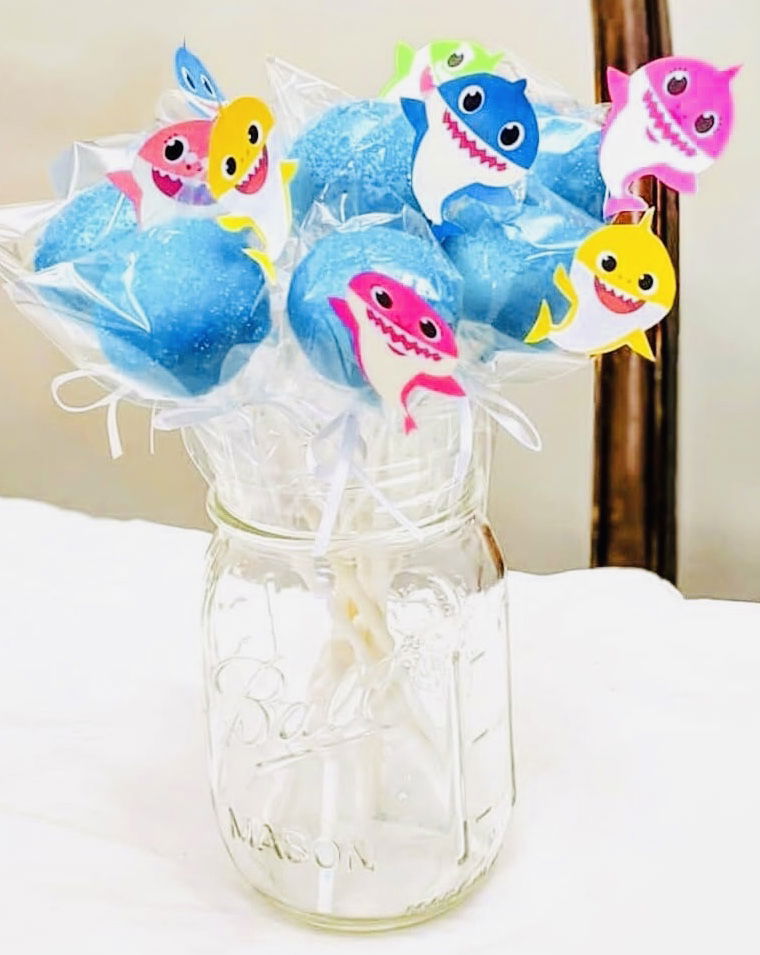 Baby Shark Cake Pops