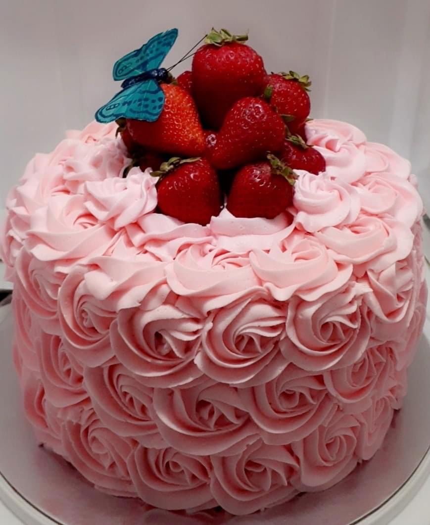 2 Layer Strawberry Cake With Buttercream Frosting and Fresh Strawberries