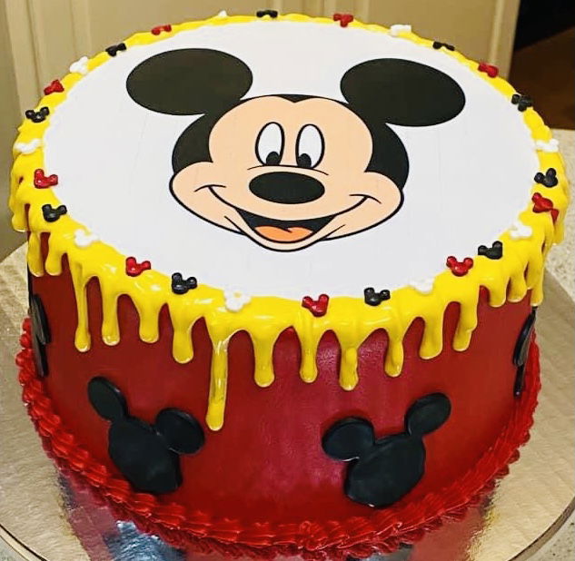 2 Layer Vanilla Mickey Mouse Cake With Buttercream Frosting, Fondant, and Edible Image