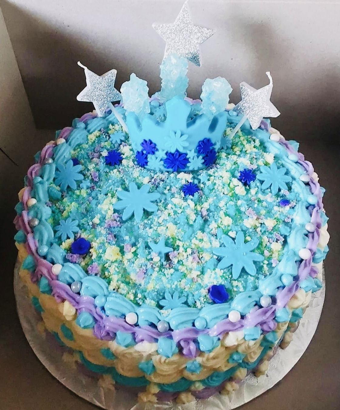 2 Layer Funfetti Cake With Buttercream Frosting and Fondant