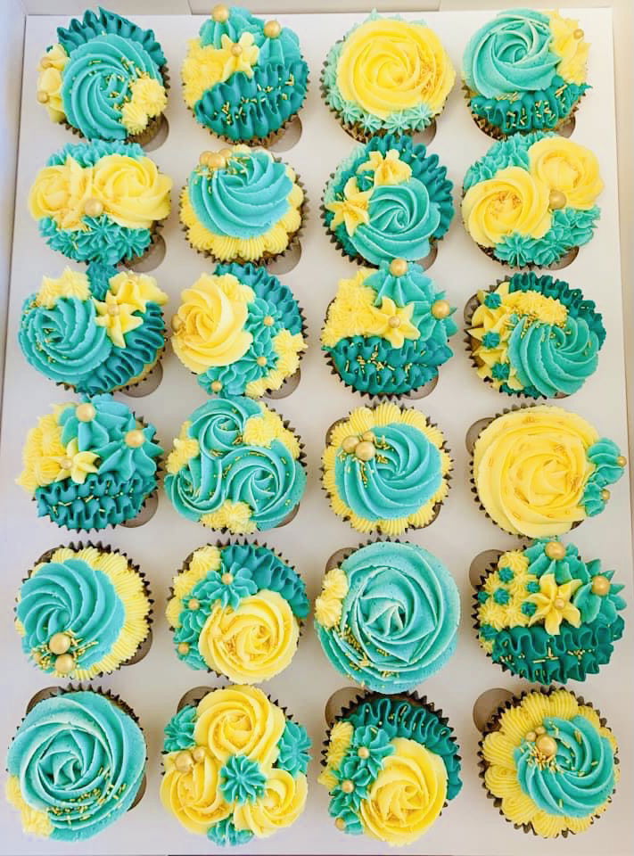 Vanilla Cupcakes With Buttercream Frosting