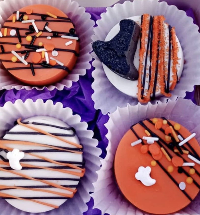 Halloween Chocolate Covered Oreos