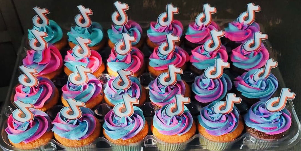 Vanilla Tik Tok Cupcakes With Buttercream Frosting