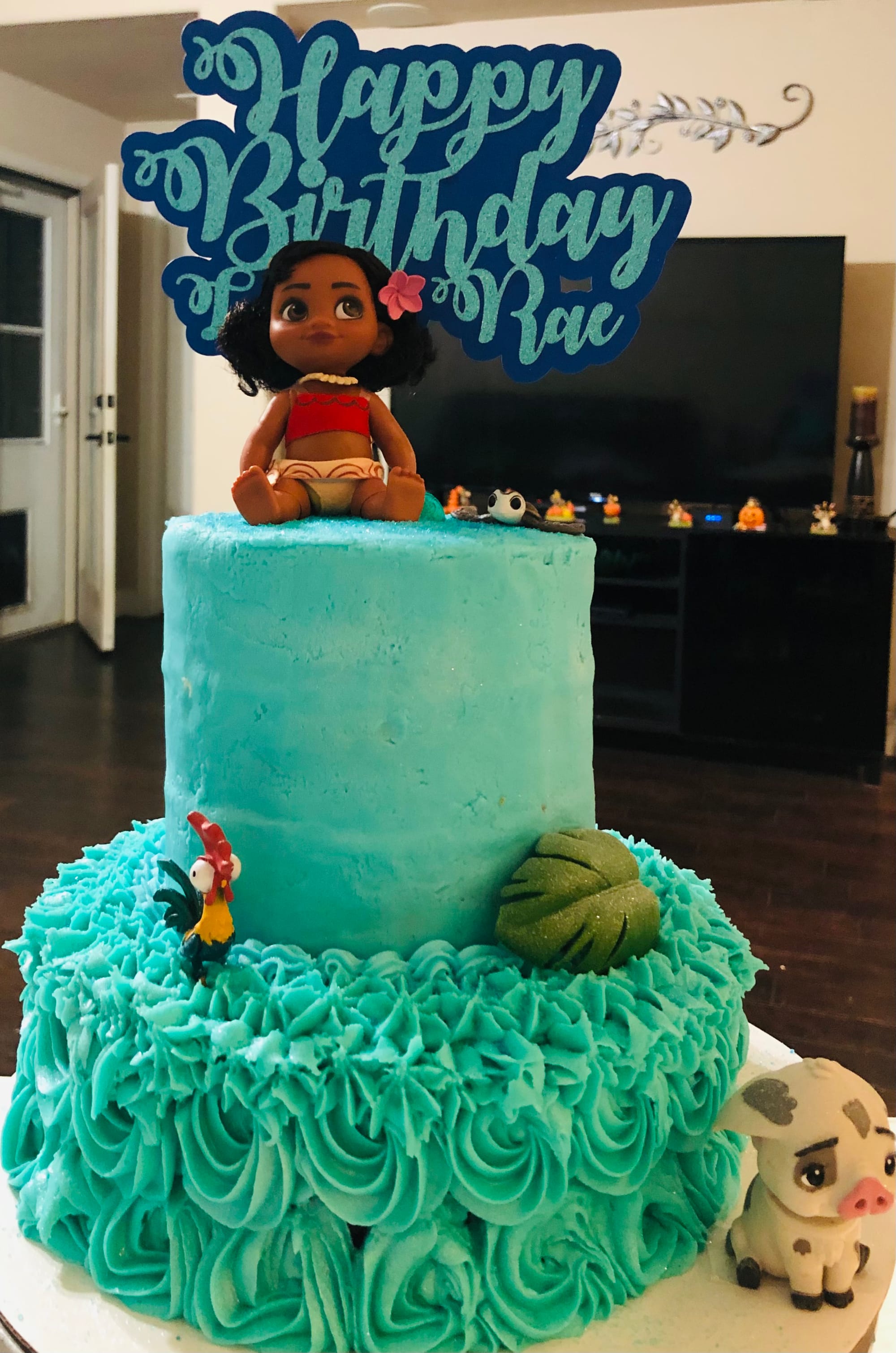 2 Tier Vanilla Moana Cake With Buttercream Frosting