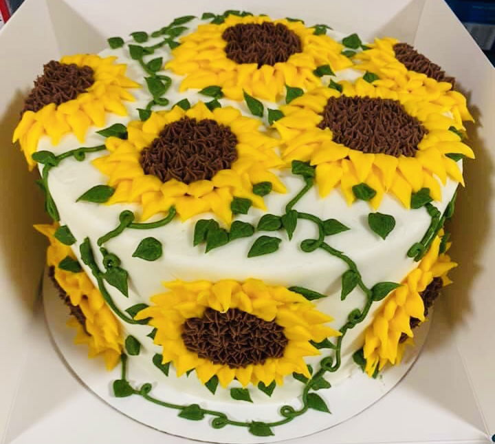 2 Layer Marble Sunflower Cake With Buttercream Frosting
