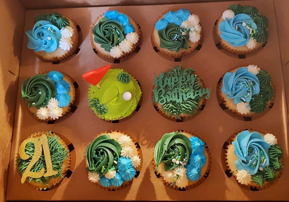 Vanilla Golf Cupcakes With Buttercream Frosting
