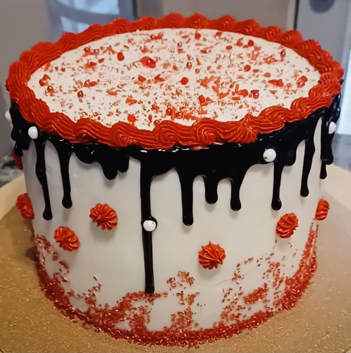 3 Layer Vanilla Cake With Buttercream Frosting