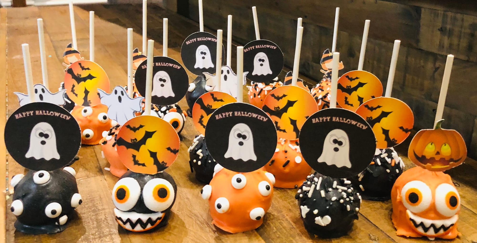 Halloween Cake Pops