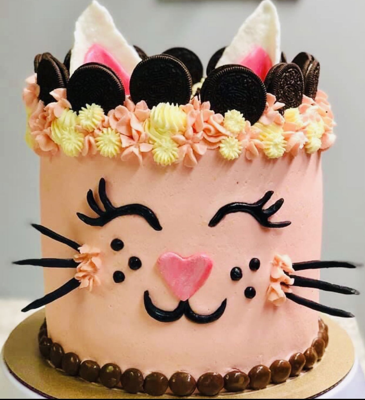 4 Layer Oreo Cat Cake With Buttercream Frosting