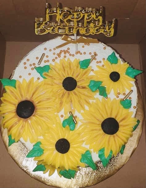 2 Layer Vanilla and Chocolate Sunflower Cake With Buttercream Frosting