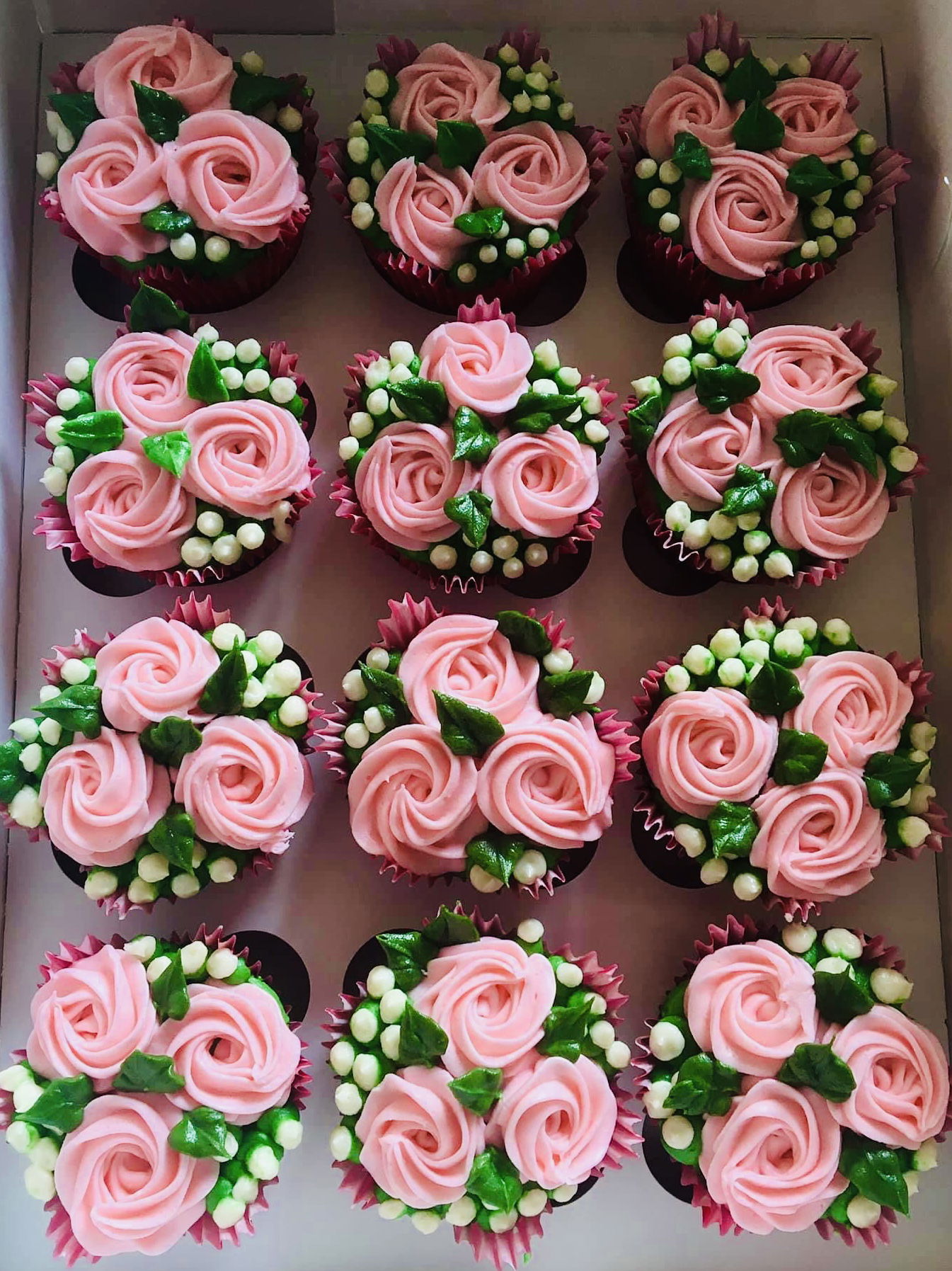 Chocolate Flower Cupcakes With Buttercream Frosting