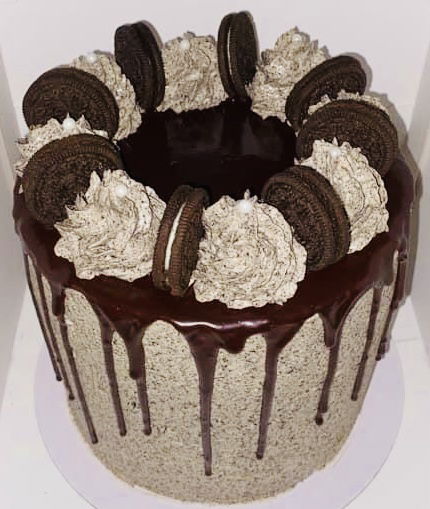 3 Layer Oreo Cookies n Cream Cake with Buttercream Frosting