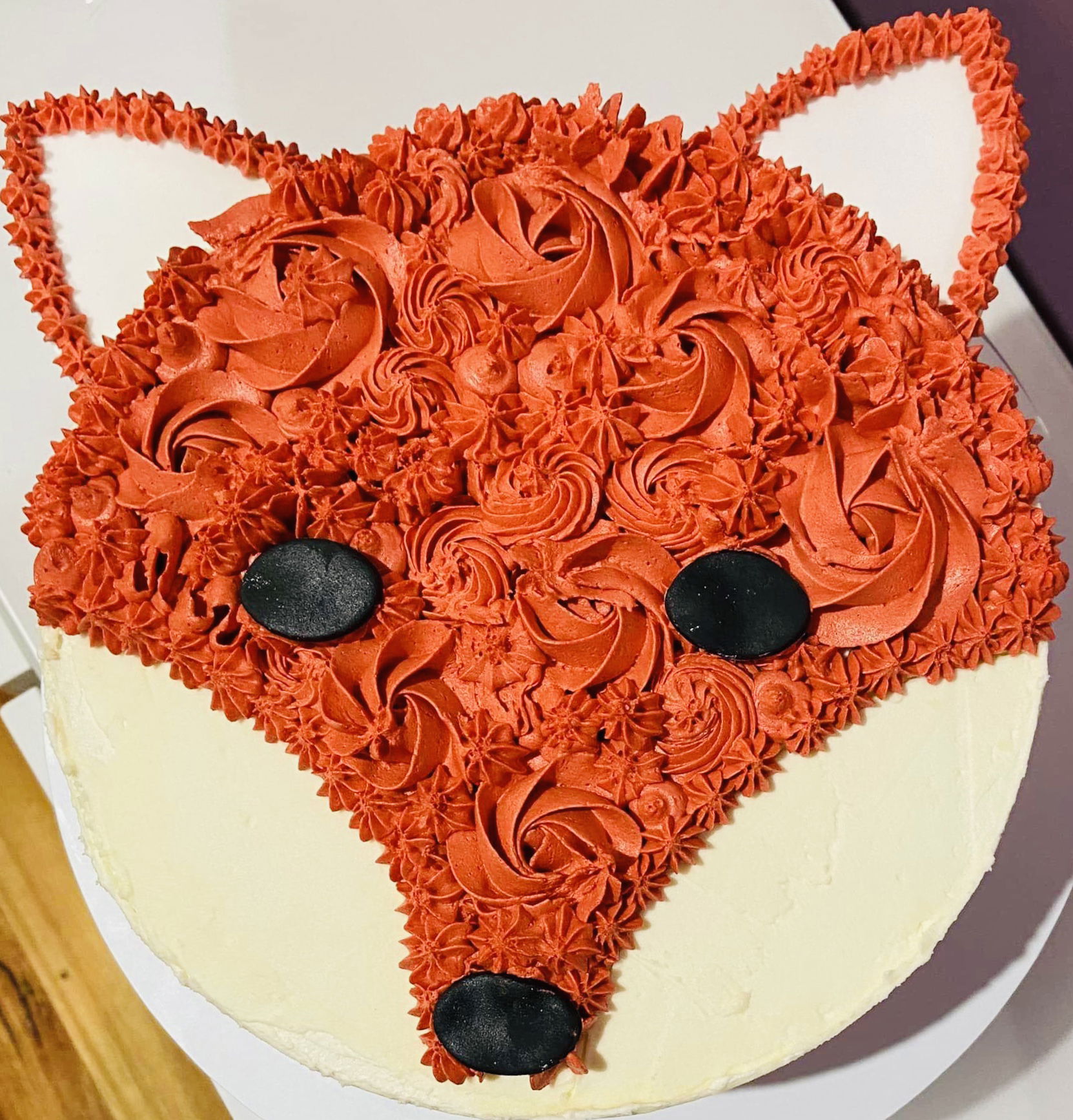 2 Layer Oreo Fox Cake with Buttercream Frosting