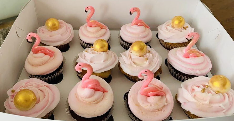 Chocolate and Vanilla Flamingo Cupcakes with Buttercream Frosting
