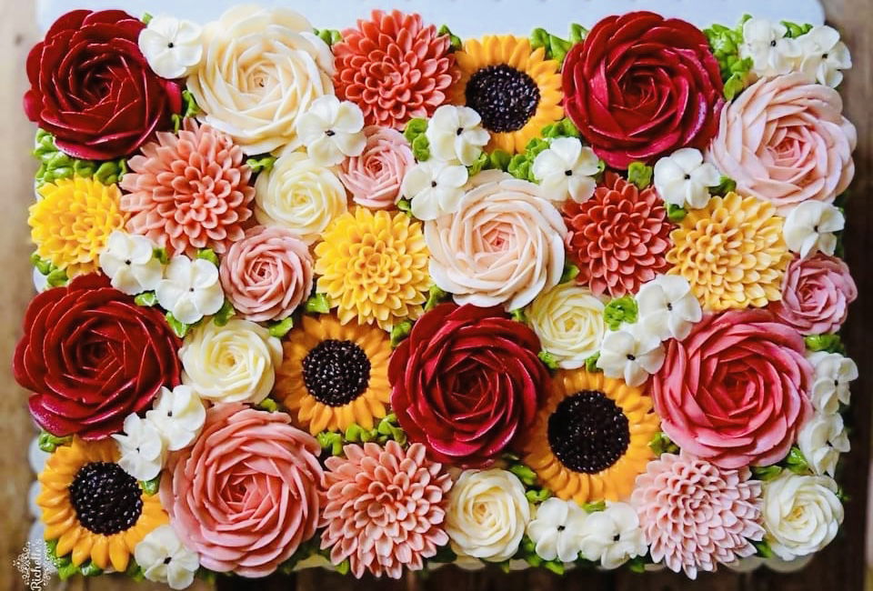 Vanilla Flower Sheet Cake With Buttercream Frosting