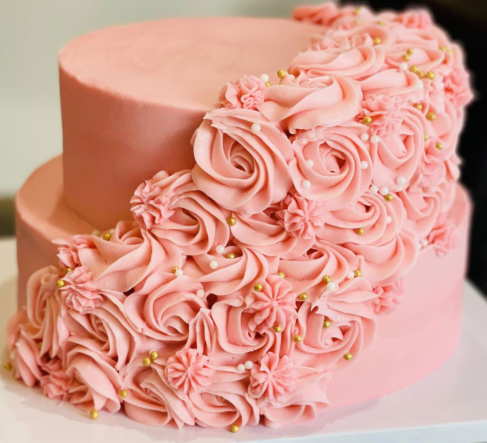 2 Tier Strawberry and Vanilla Cake With Buttercream Frosting