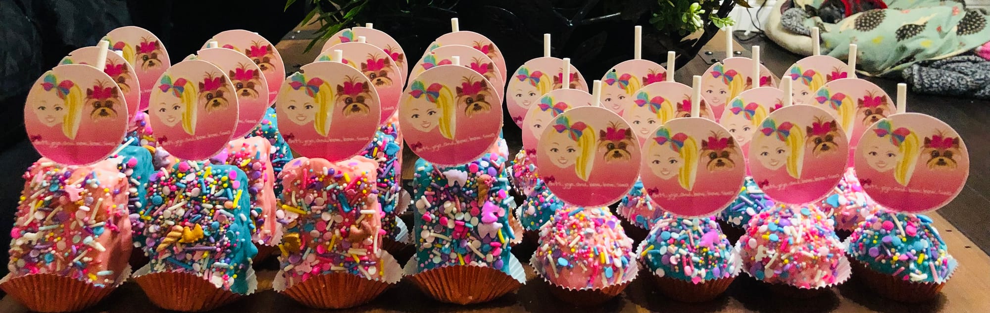 JoJo Siwa Cake Pops and Rice Crispy Treats