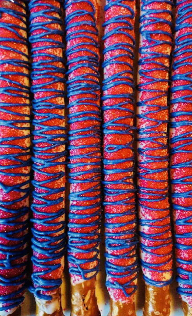 Spider-Man Pull-Apart Cupcake Cake with Whipped Frosting, Matching Cake Pops, and Dipped Pretzels