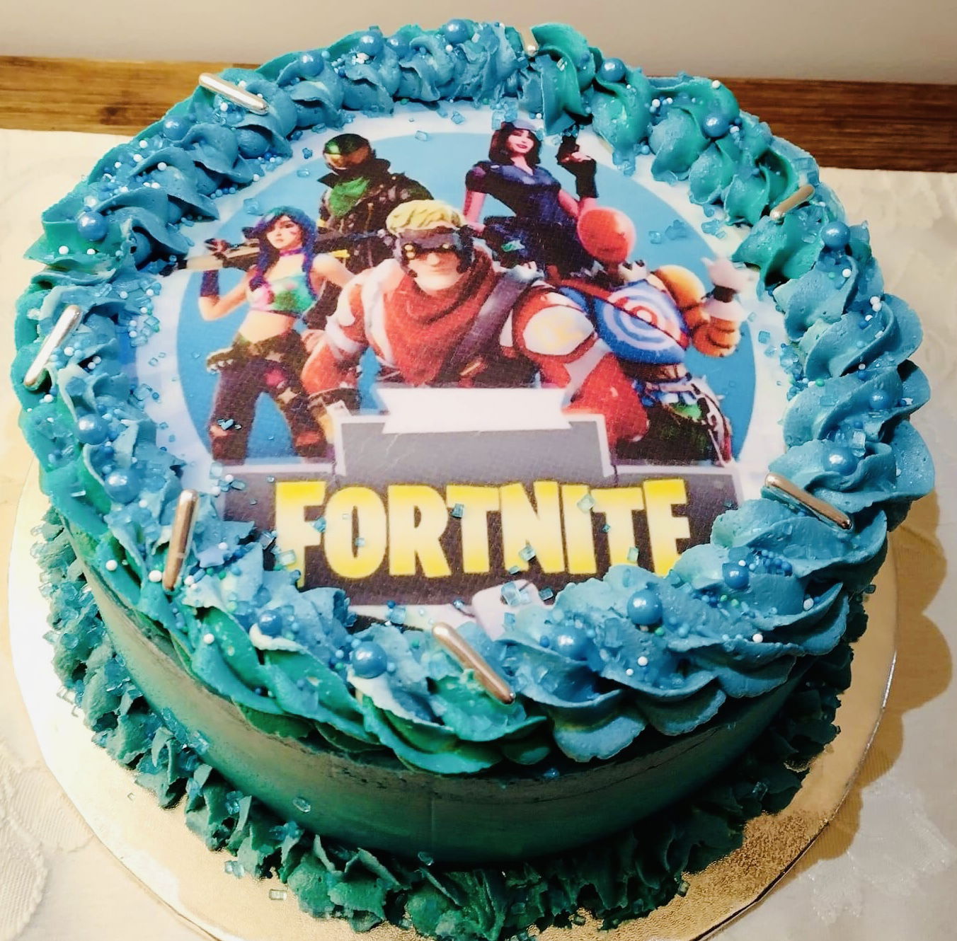 2 Layer Oreo FortNite Cake With Buttercream Frosting and Edible Image
