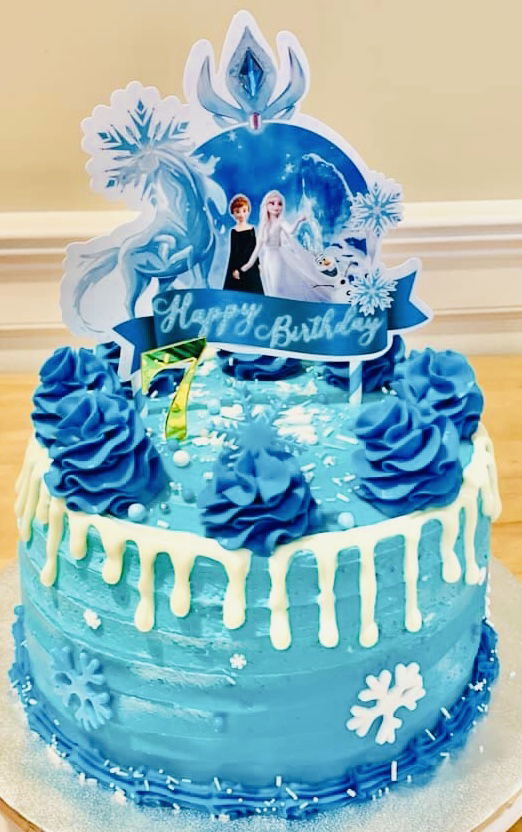 3 Layer Vanilla Frozen Cake With Buttercream Frosting