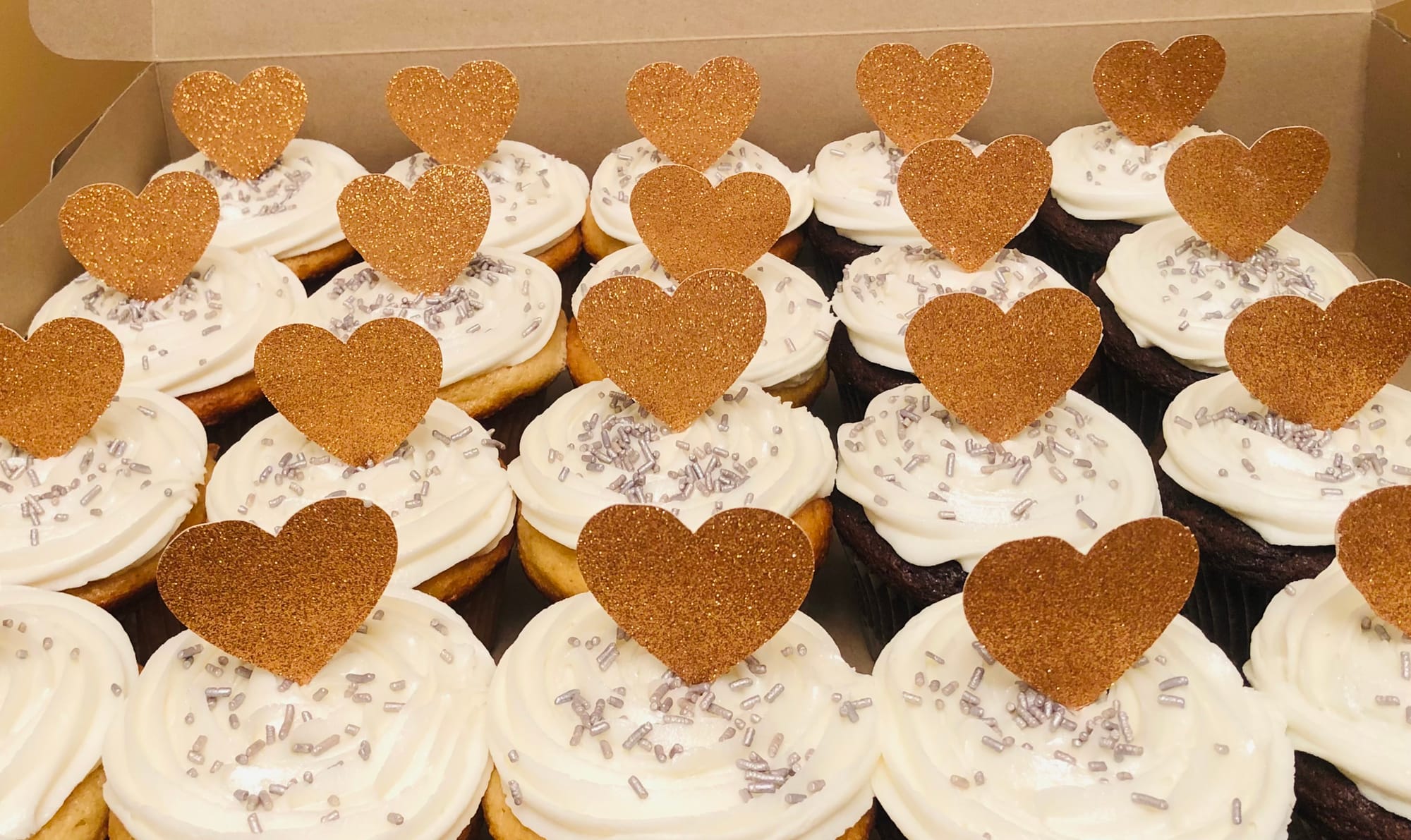 Chocolate & Vanilla Wedding Cupcakes with Buttercream Frosting