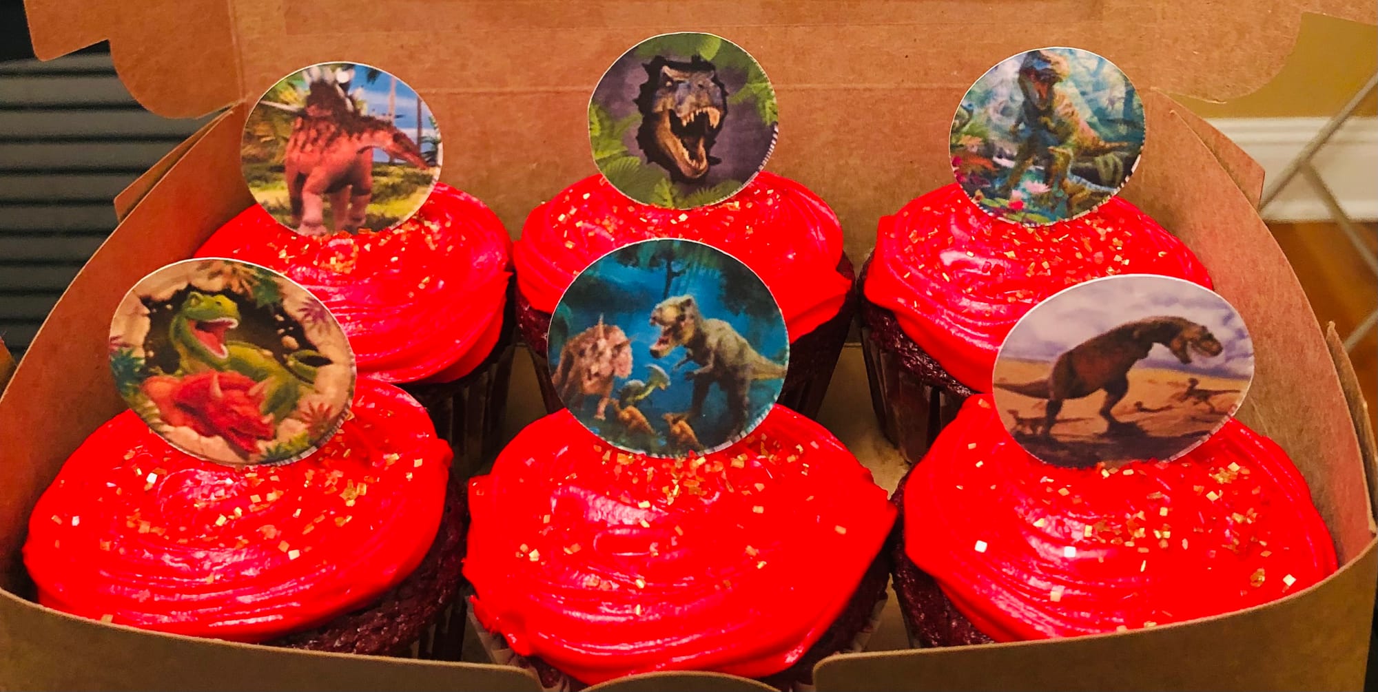 Red Velvet Dinosaur Cupcakes With Buttercream Frosting