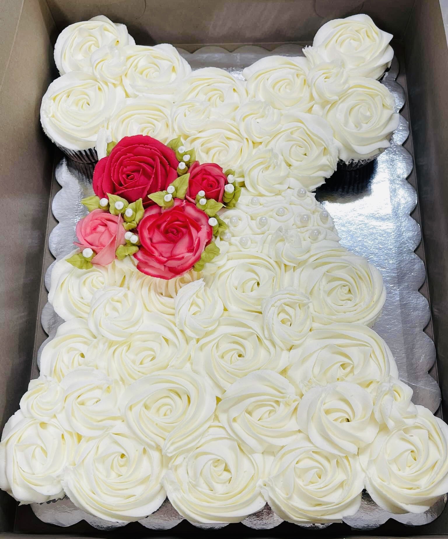 Chocolate and Vanilla Wedding Dress Pull Apart Cupcakes Cake with Buttercream Frosting
