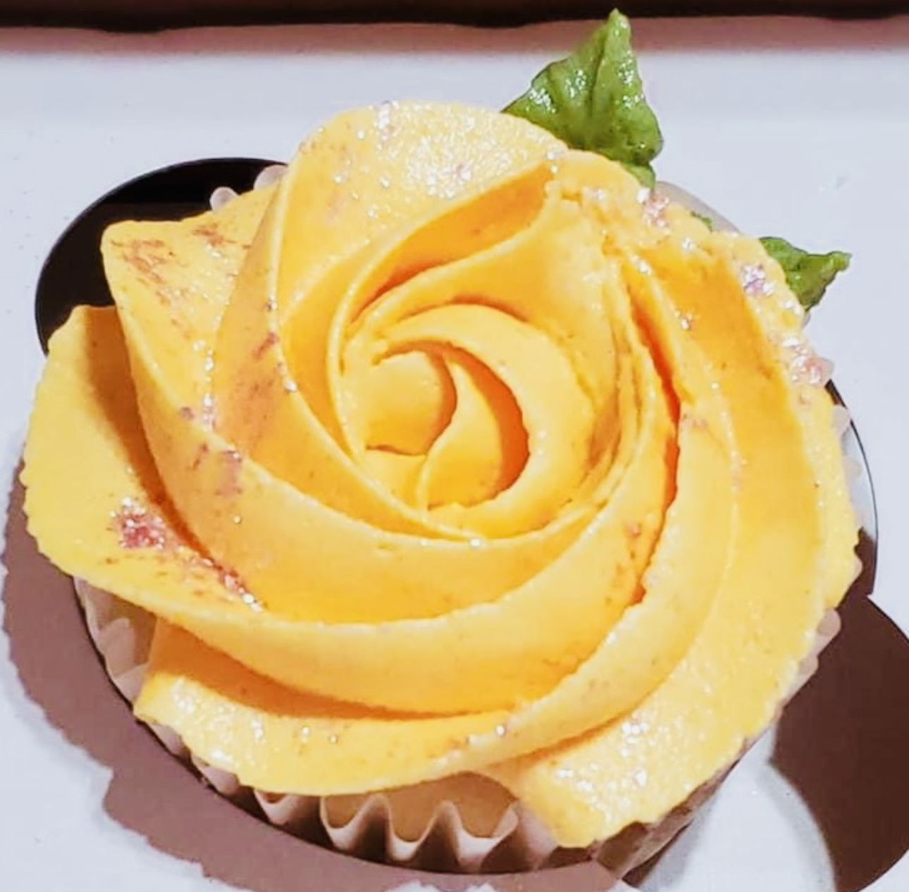 Vanilla Rosette Cupcakes with Buttercream Frosting