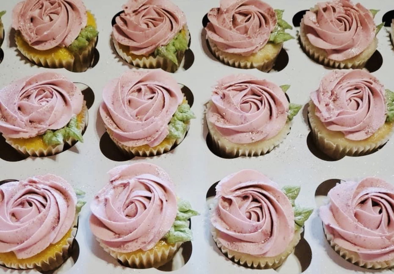 Vanilla Rosette Cupcakes with Buttercream Frosting