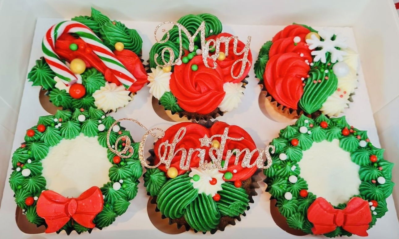 Chocolate Christmas Cupcakes with Buttercream Frosting