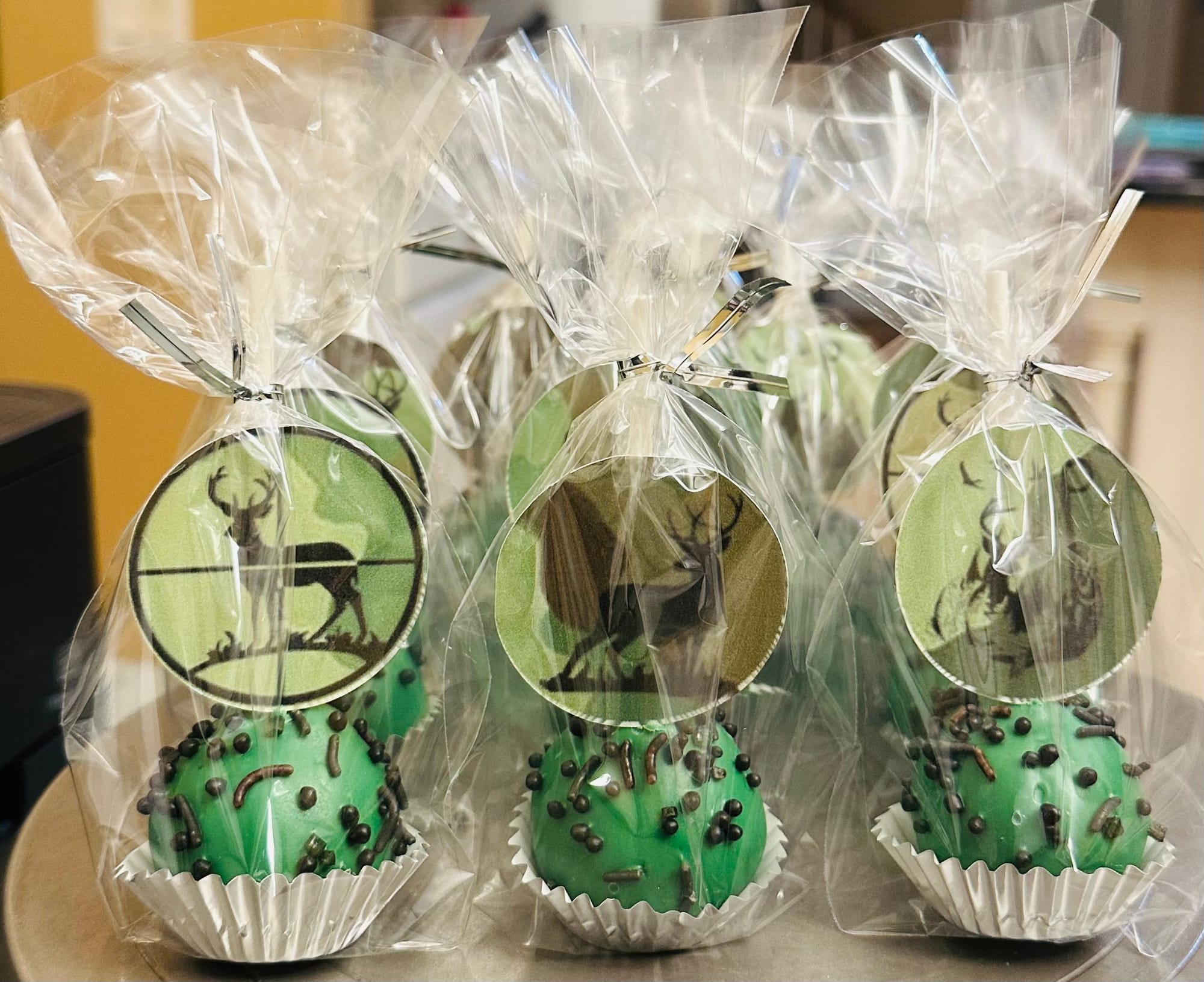Deer & Duck Hunting Cake Pops