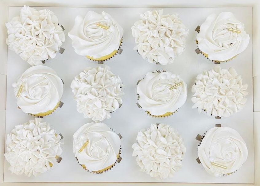 Vanilla Cupcakes with Buttercream Frosting