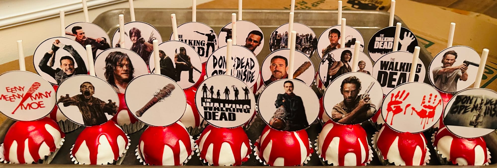 The Walking Dead Cake Pops