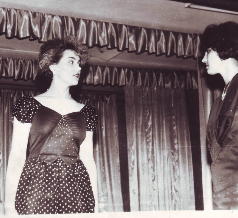 ДЕМОНСТРАЦИЯ КОЛЛЕКЦИЙ ОДЕЖДЫ