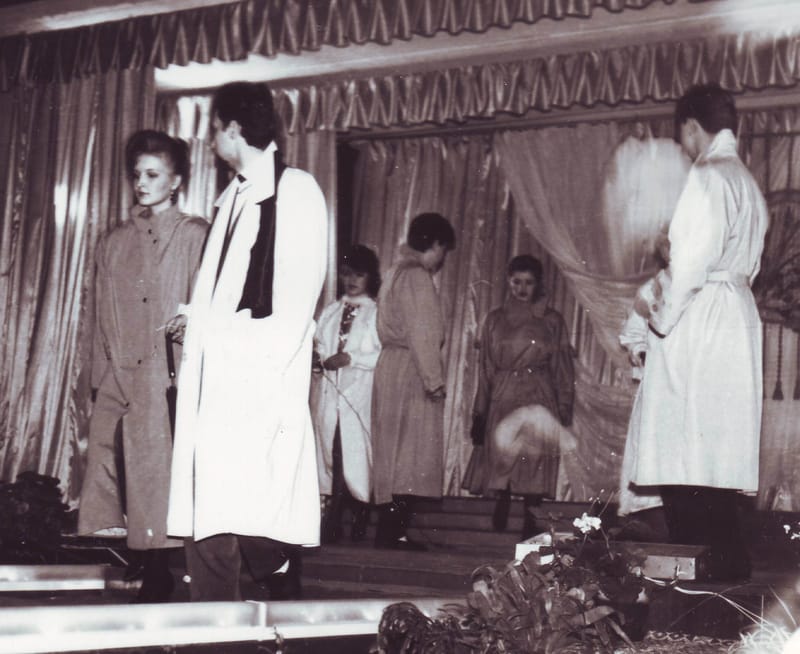 ДЕМОНСТРАЦИЯ КОЛЛЕКЦИЙ ОДЕЖДЫ