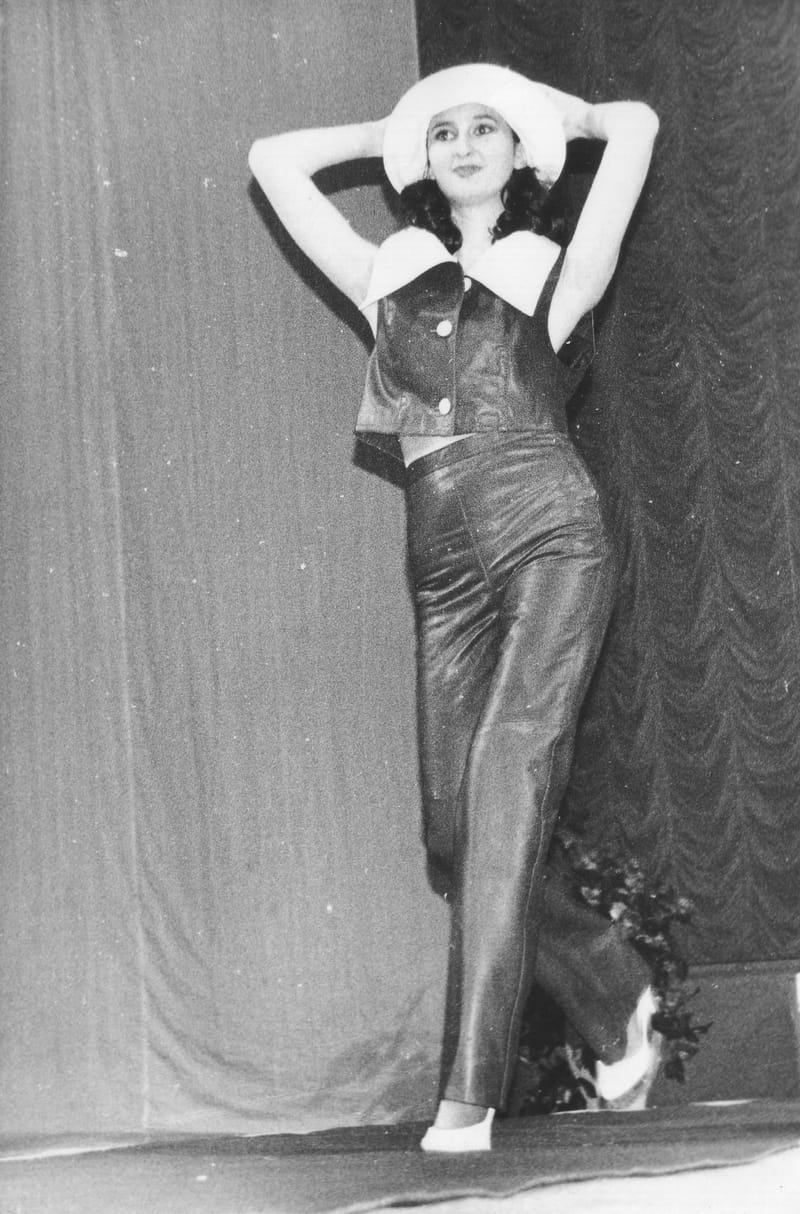 ДЕМОНСТРАЦИЯ КОЛЛЕКЦИЙ ОДЕЖДЫ