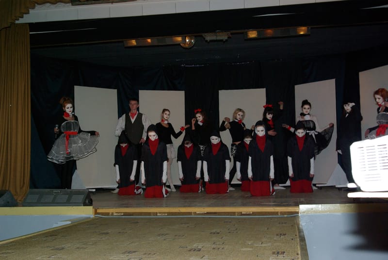 "КУКЛЫ - ИГРА В ЧЕЛОВЕКА" 2015 г.