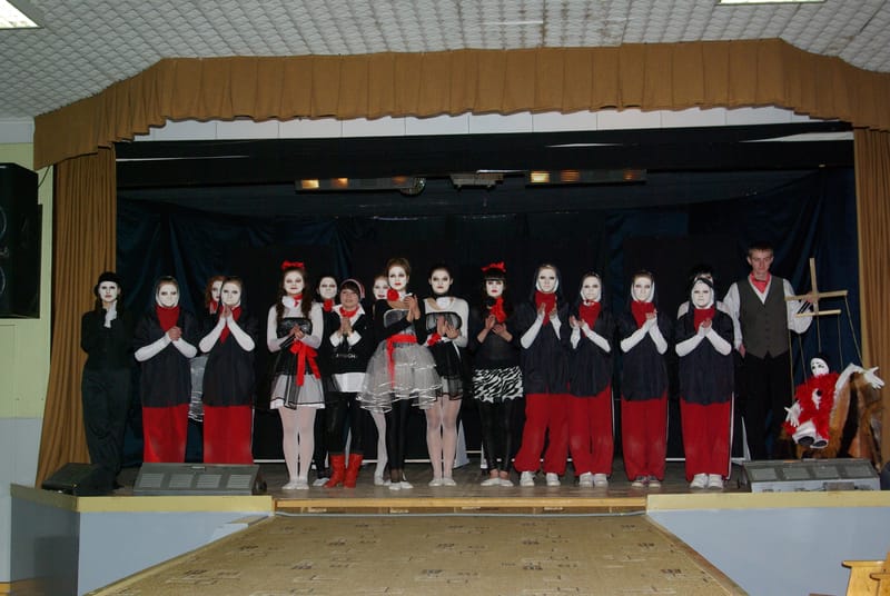 "КУКЛЫ - ИГРА В ЧЕЛОВЕКА" 2015 г.