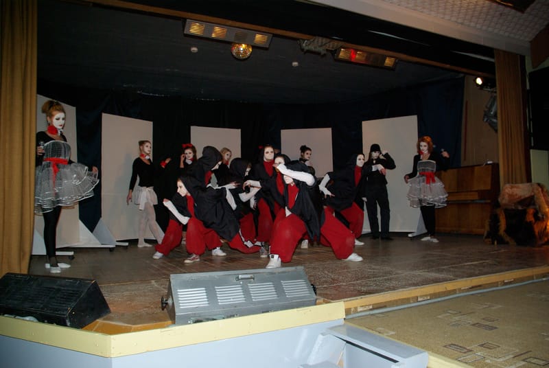 "КУКЛЫ - ИГРА В ЧЕЛОВЕКА" 2015 г.