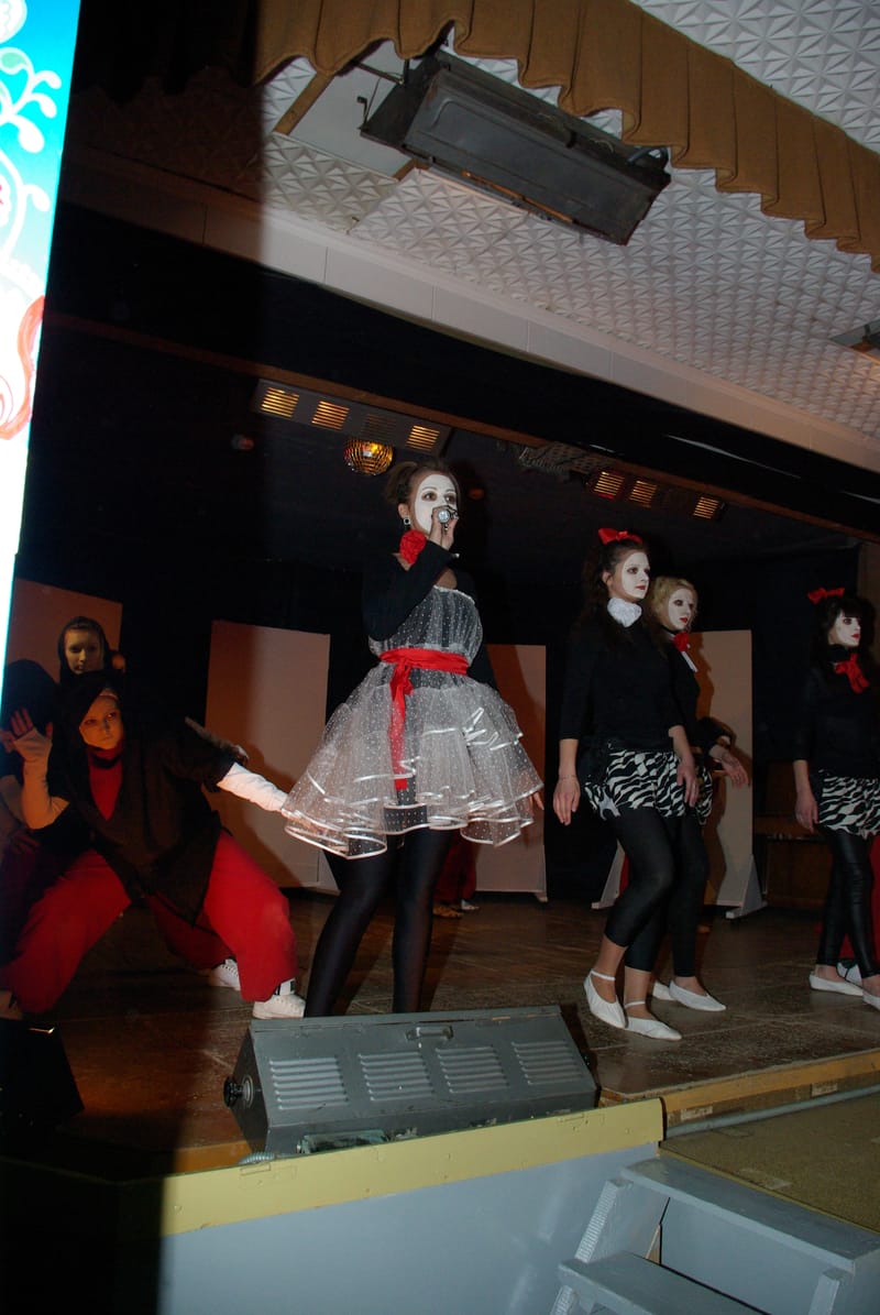 "КУКЛЫ - ИГРА В ЧЕЛОВЕКА" 2015 г.