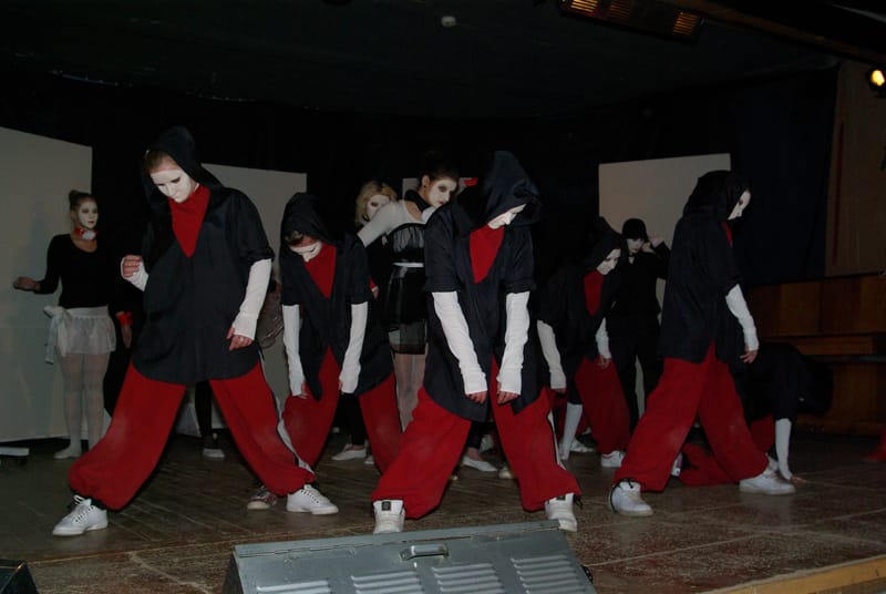 "КУКЛЫ - ИГРА В ЧЕЛОВЕКА" 2015 г.