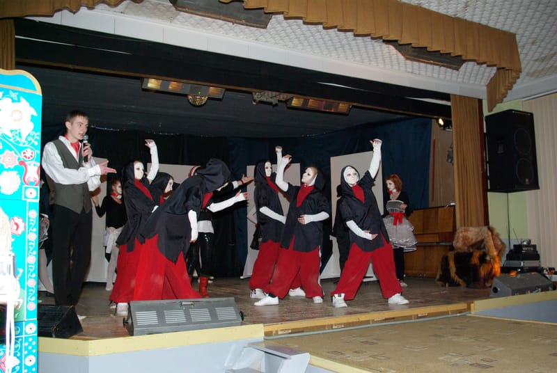 "КУКЛЫ - ИГРА В ЧЕЛОВЕКА" 2015 г.