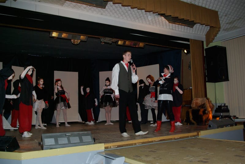 "КУКЛЫ - ИГРА В ЧЕЛОВЕКА" 2015 г.