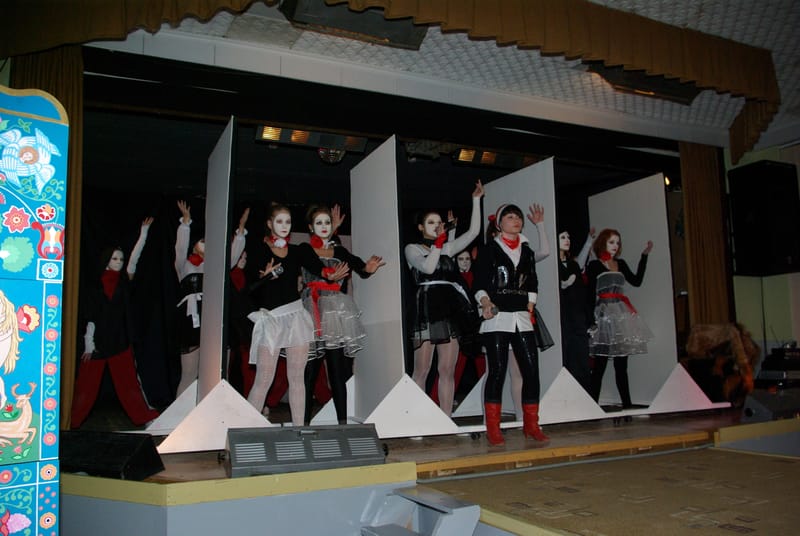 "КУКЛЫ - ИГРА В ЧЕЛОВЕКА" 2015 г.