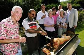 Oldest kidney donor in UK throws summer party