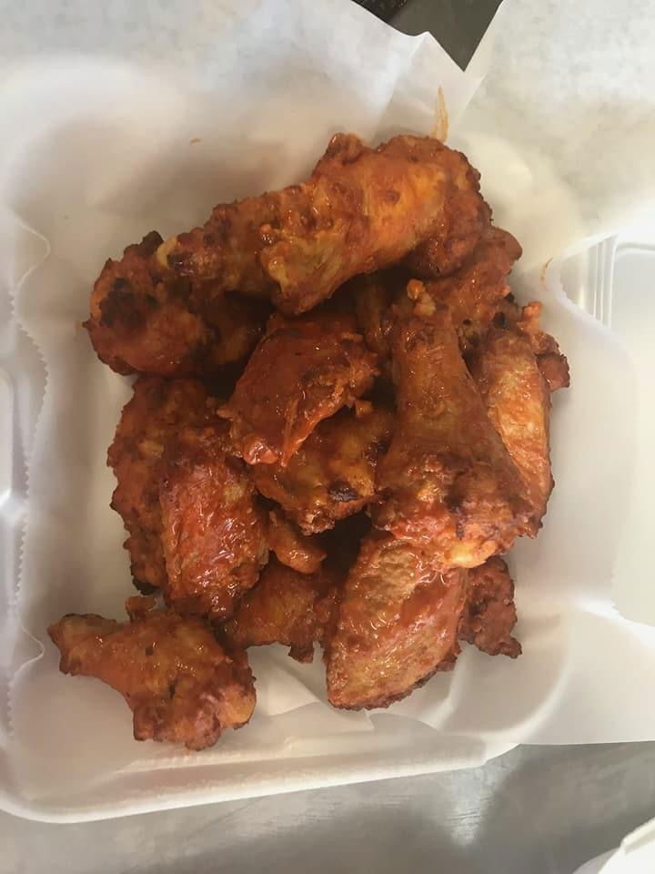 CHICKEN WINGS