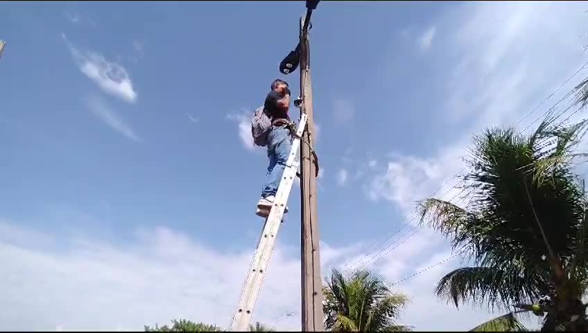 LUZ EXTERNA - PÁTIO